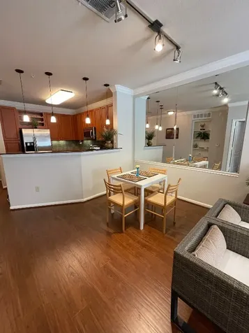 1711 Old Spanish Trail 106 Houston TX 77054