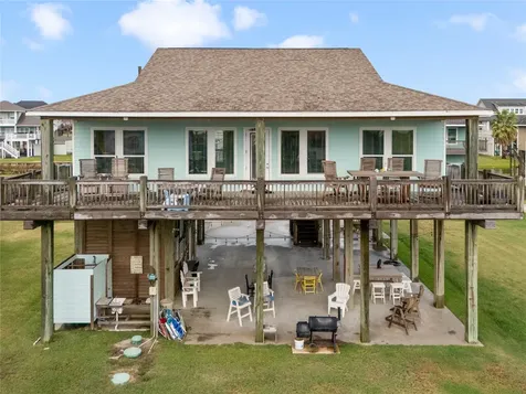 2608 Breaker Drive Port Bolivar TX 77650