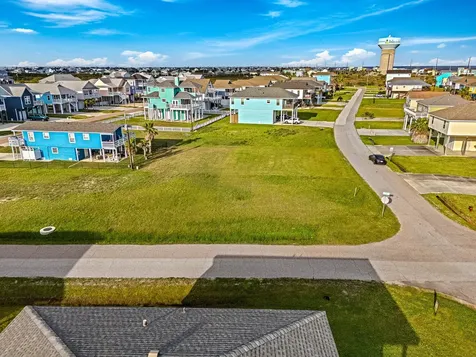 22910 Camino Street Galveston TX 77554