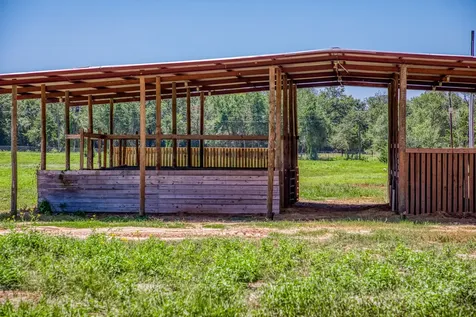 1922 County Road 324 Caldwell TX 77836