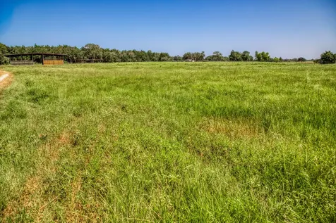 1922 County Road 324 Caldwell TX 77836