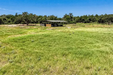 1922 County Road 324 Caldwell TX 77836