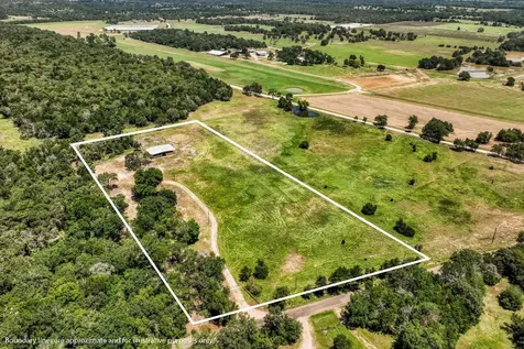 1922 County Road 324 Caldwell TX 77836
