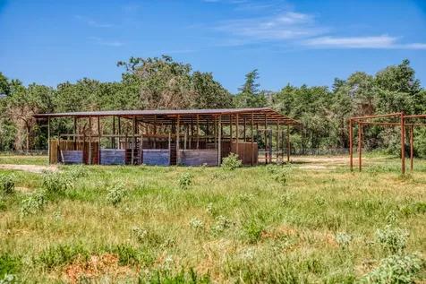 1922 County Road 324 Caldwell TX 77836