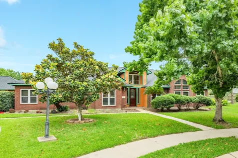 55 Mandevilla Court Lake Jackson TX 77566