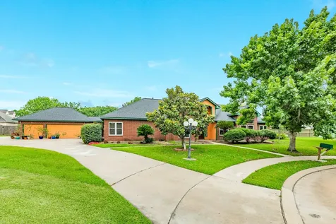 55 Mandevilla Court Lake Jackson TX 77566
