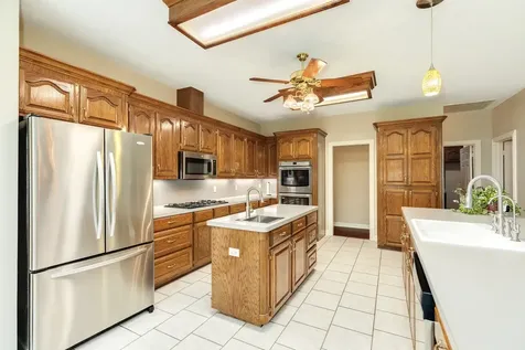 55 Mandevilla Court Lake Jackson TX 77566