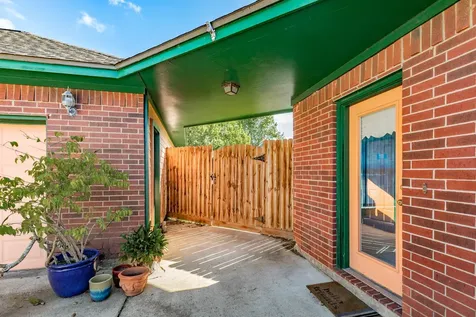 55 Mandevilla Court Lake Jackson TX 77566