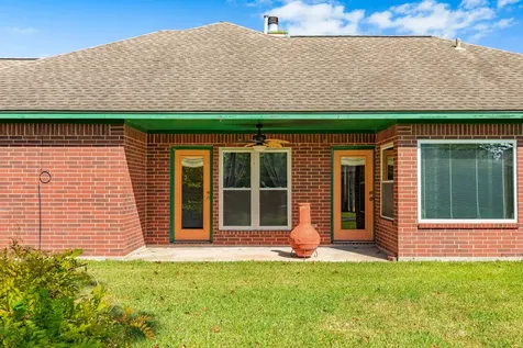 55 Mandevilla Court Lake Jackson TX 77566