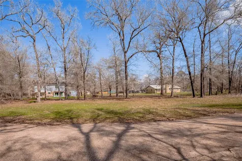 Lot 22 Bending Oaks Lane Livingston TX 77351