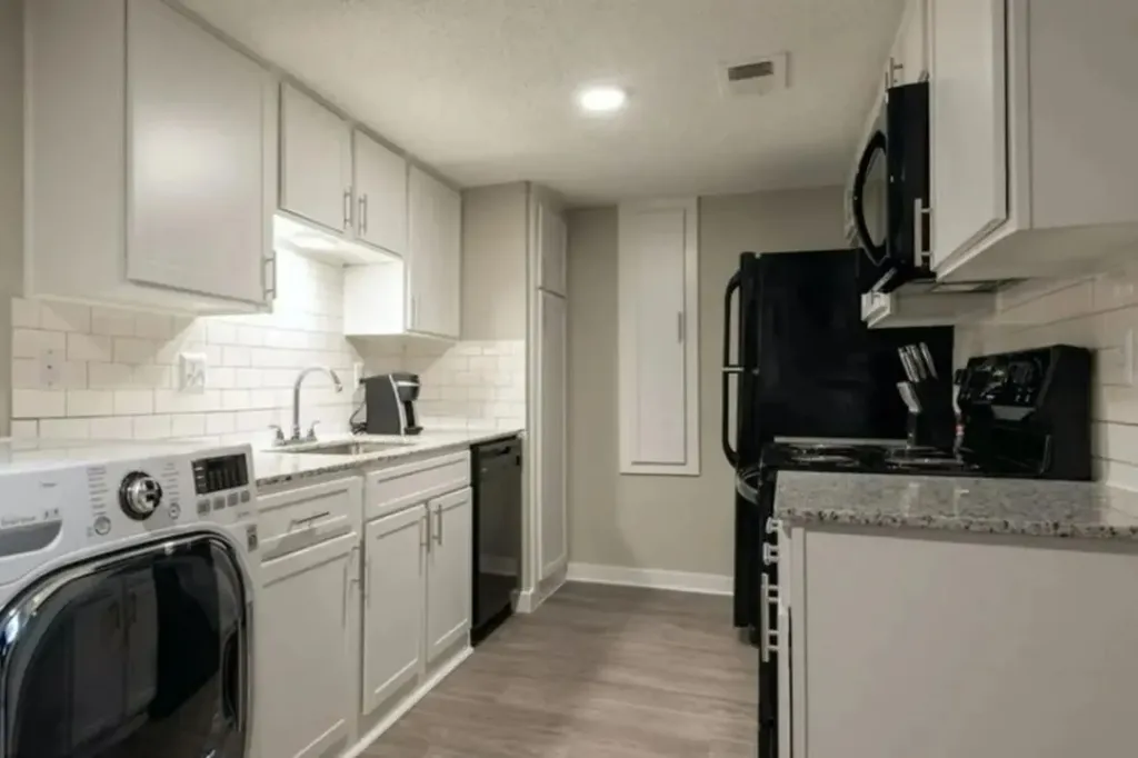 2101 Burton Drive 1032 Austin TX 78741