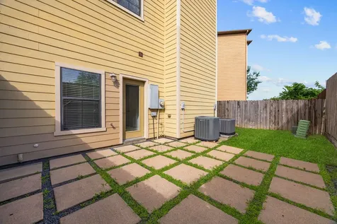 1146 Hempstead Villa Lane Houston TX 77008