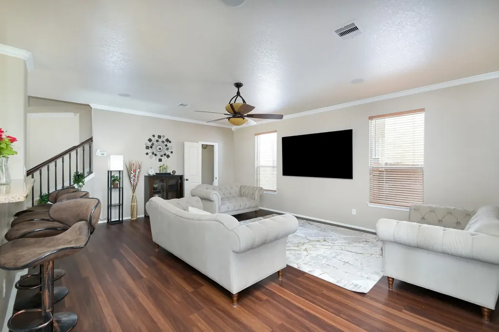 6737 Riverwood Live Oak TX 78233