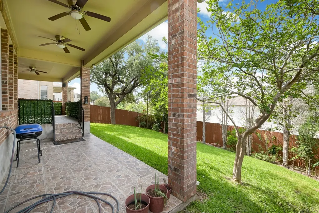6737 Riverwood Live Oak TX 78233
