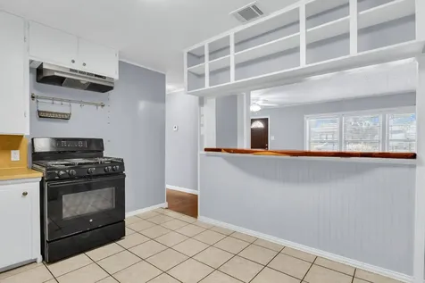 1517 Oakview Street Bryan TX 77802