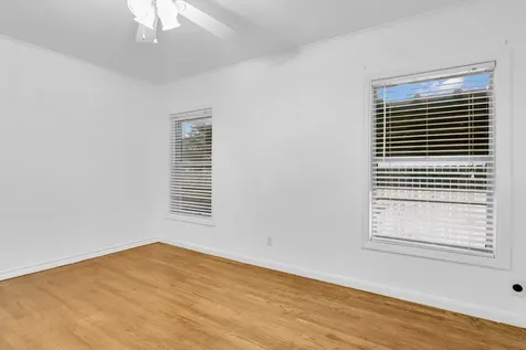 1517 Oakview Street Bryan TX 77802