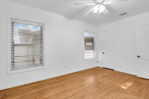 1517 Oakview Street Bryan TX 77802