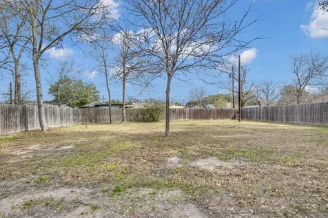1517 Oakview Street Bryan TX 77802