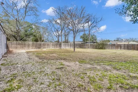 1517 Oakview Street Bryan TX 77802