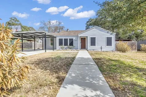 1517 Oakview Street Bryan TX 77802