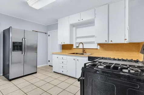 1517 Oakview Street Bryan TX 77802