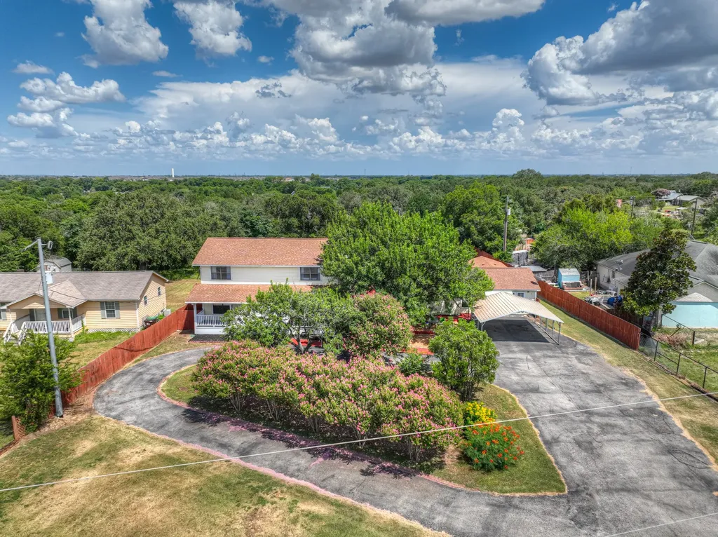 580 E Zipp Road New Braunfels TX 78130