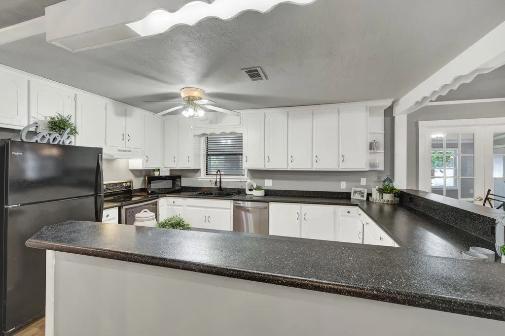 580 E Zipp Road New Braunfels TX 78130