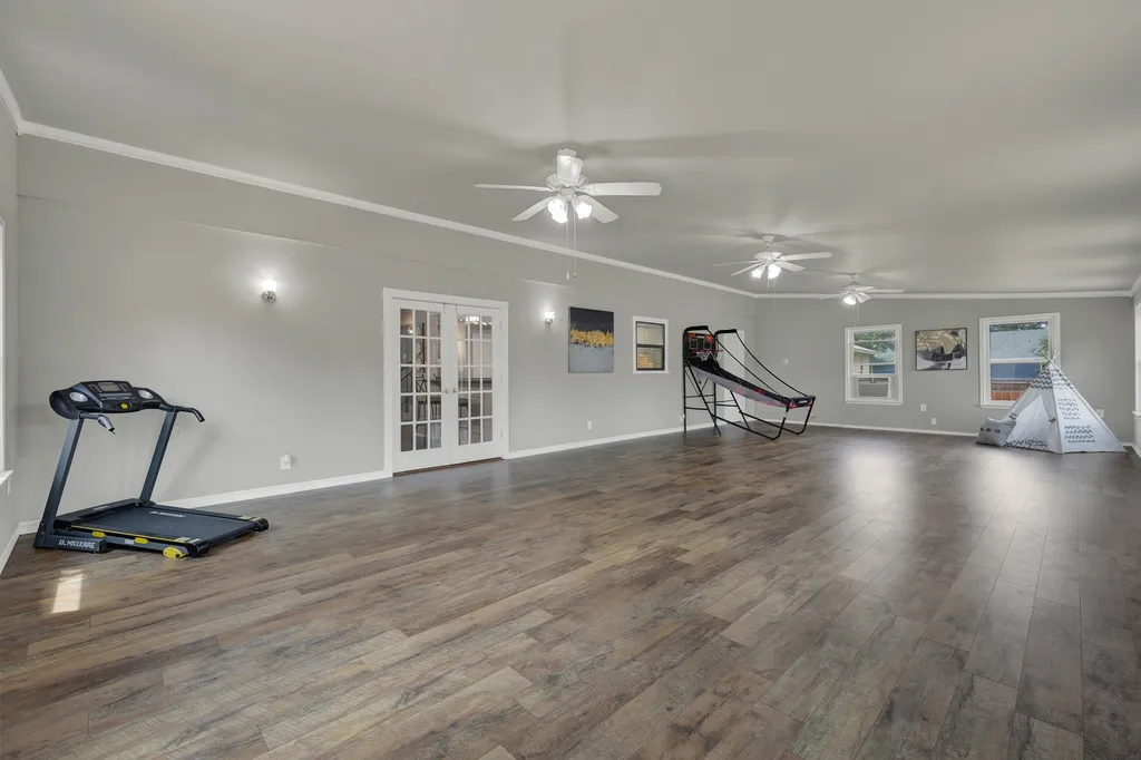 580 E Zipp Road New Braunfels TX 78130