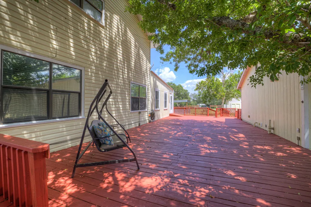580 E Zipp Road New Braunfels TX 78130
