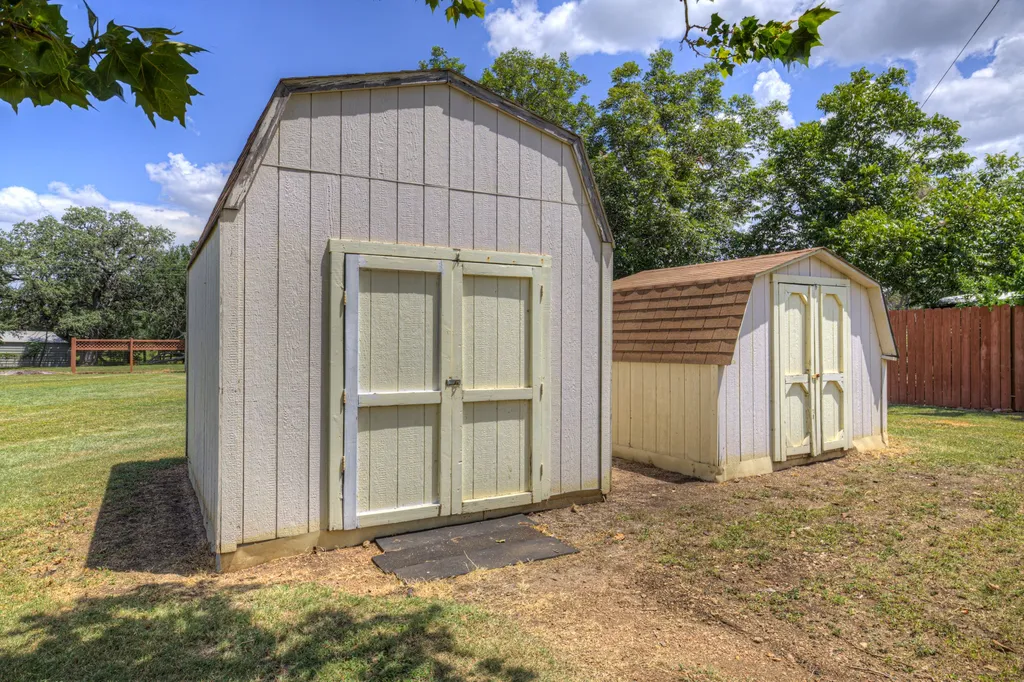 580 E Zipp Road New Braunfels TX 78130