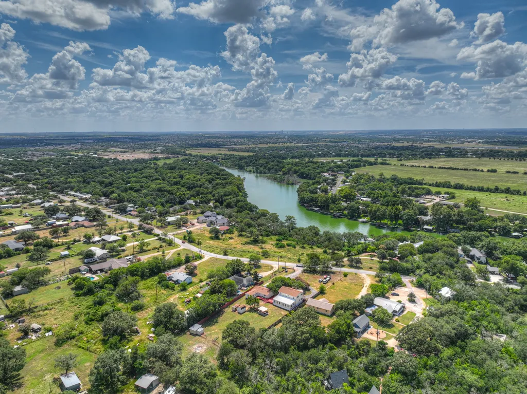 580 E Zipp Road New Braunfels TX 78130
