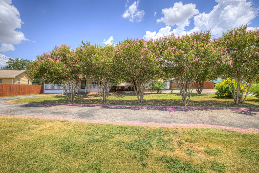 580 E Zipp Road New Braunfels TX 78130