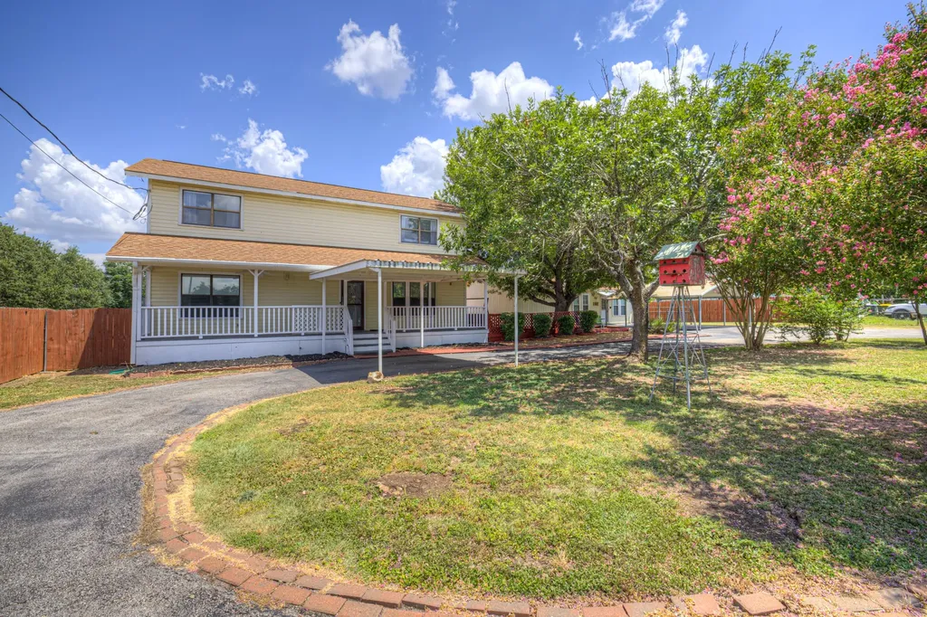 580 E Zipp Road New Braunfels TX 78130