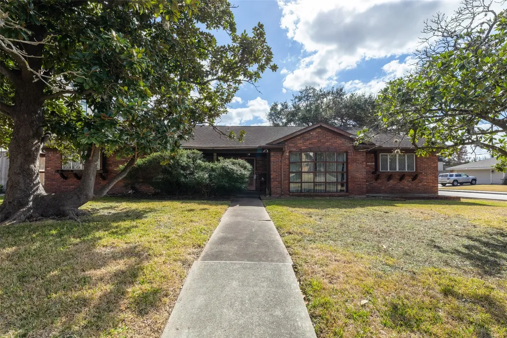 3647 Aberdeen Way Houston TX 77025