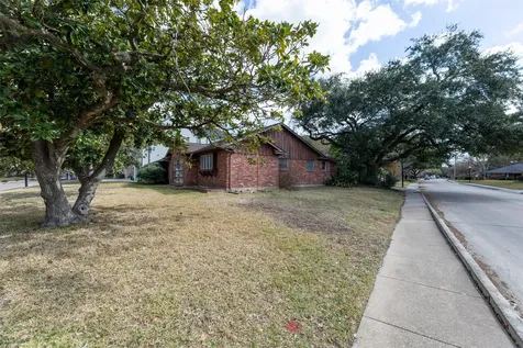 3647 Aberdeen Way Houston TX 77025