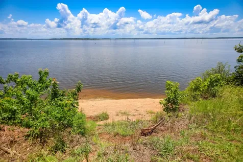 169 N County Road 4945 Etoile TX 75944