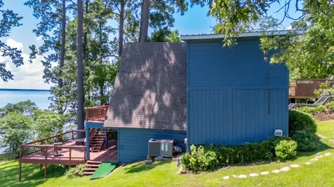 169 N County Road 4945 Etoile TX 75944