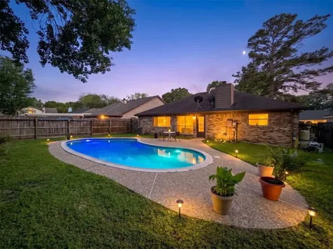 16747 Square Rigger Lane Friendswood TX 77546