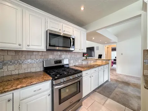 16747 Square Rigger Lane Friendswood TX 77546