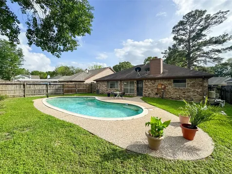 16747 Square Rigger Lane Friendswood TX 77546