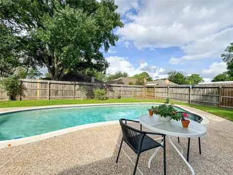 16747 Square Rigger Lane Friendswood TX 77546