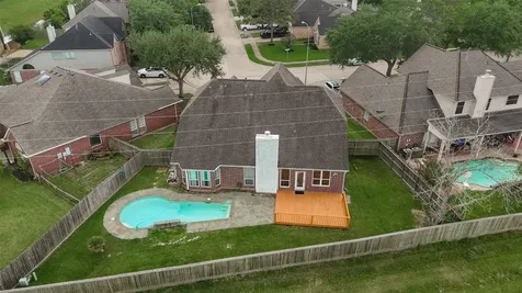 4227 N Webber Drive Pearland TX 77584