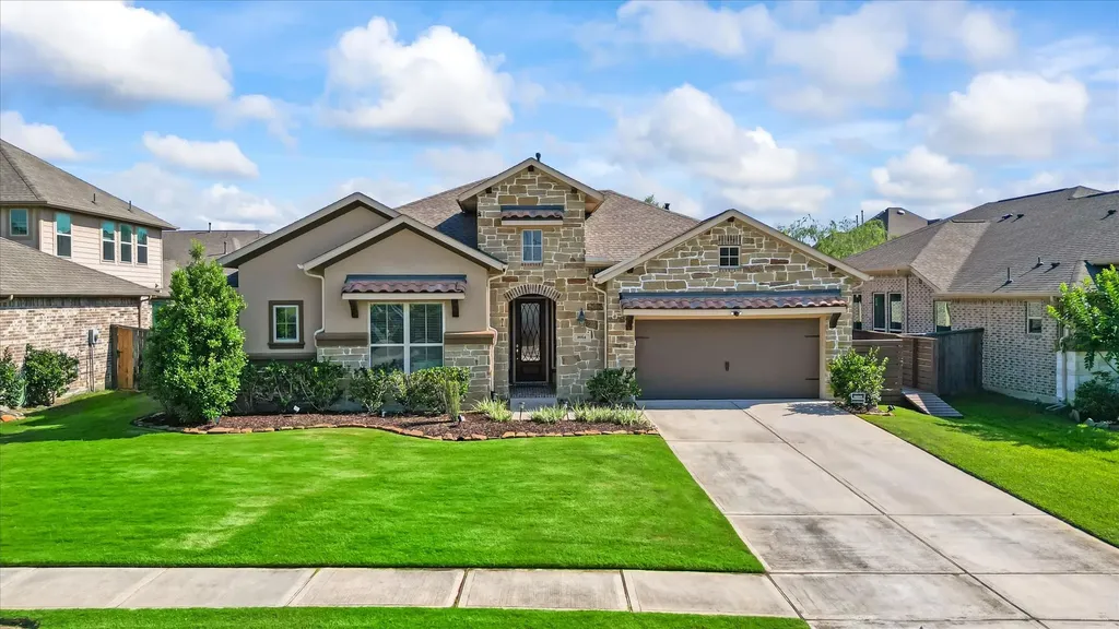 8914 Stonebriar Creek Crossing Tomball TX 77375