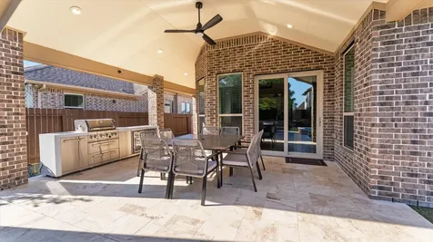 8914 Stonebriar Creek Crossing Tomball TX 77375