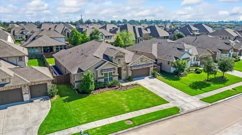 8914 Stonebriar Creek Crossing Tomball TX 77375