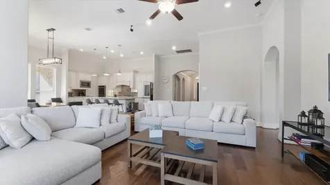 8914 Stonebriar Creek Crossing Tomball TX 77375