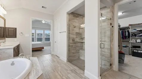 8914 Stonebriar Creek Crossing Tomball TX 77375