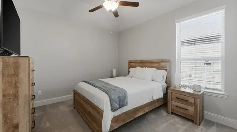 8914 Stonebriar Creek Crossing Tomball TX 77375