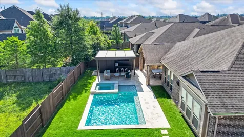 8914 Stonebriar Creek Crossing Tomball TX 77375