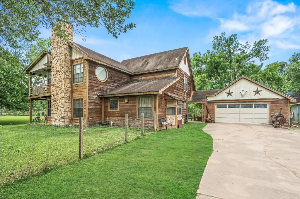 154 Pin Oak Drive Angleton TX 77515